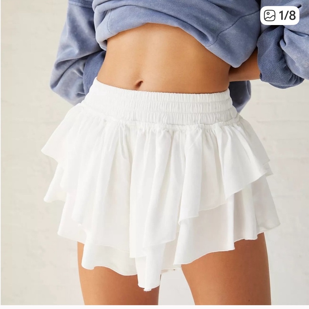 Free People Movement XS White Ruffled Skort